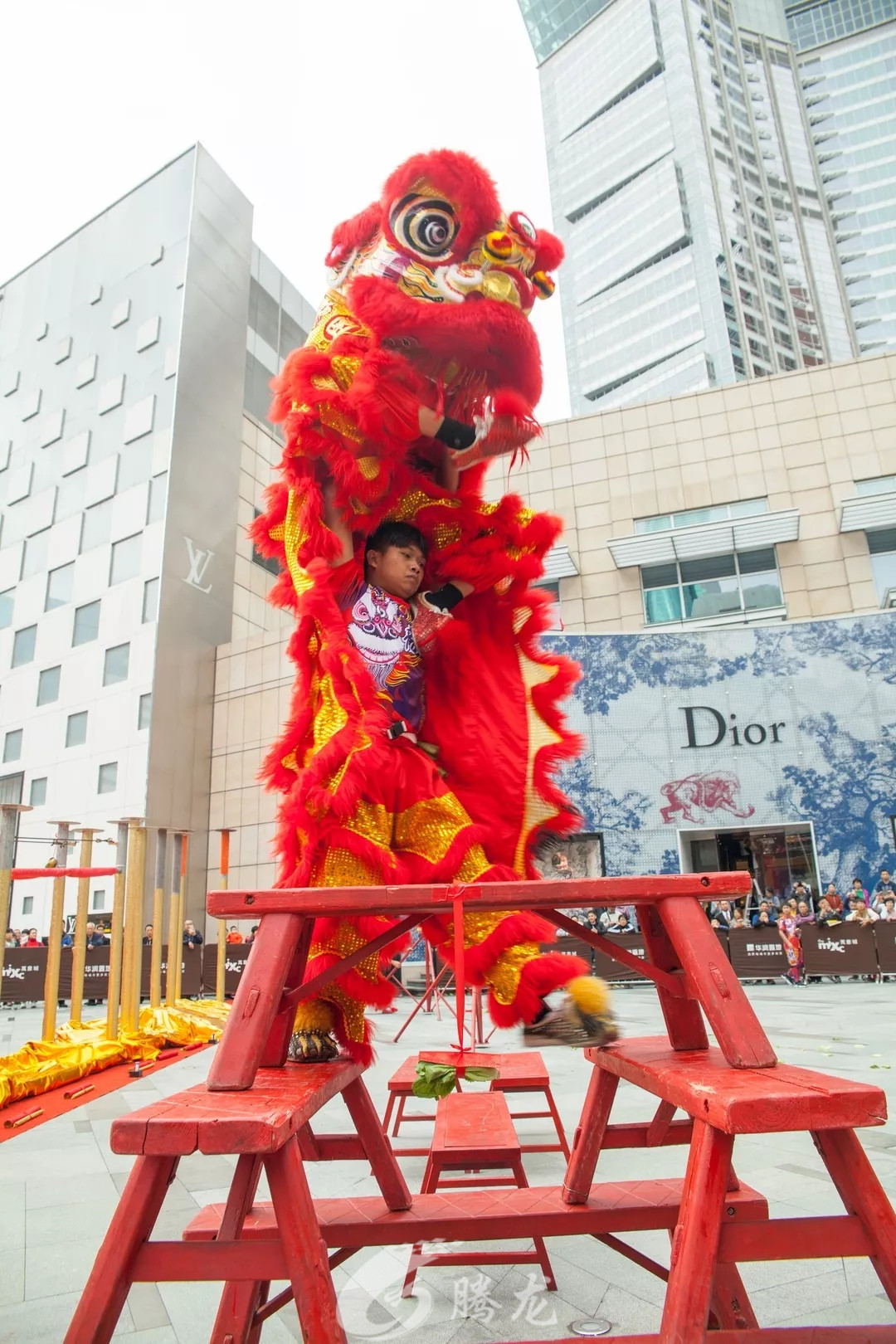 深圳市腾龙文化传媒有限公司